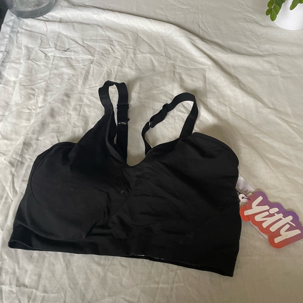 Yitty black bra with tags